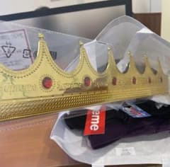 Supreme Crown 王冠 ノベルティ - メルカリ
