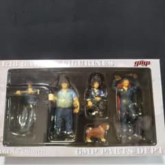 GMP 1:18 Garage Figurines フィギュアセット　整備士 GMP 1:18 Garage Figurines フィギュアセット 整備士 - メルカリ