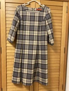 ♡しょこたん様専用♡2着分ヨークランド　ベージュチェックワンピース♡のサムネイル
