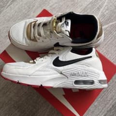 【美品】Nikeナイキ Air Maxホワイト/ゴールドエア マックス エクシーのサムネイル