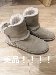 UGG ムートンブーツのサムネイル