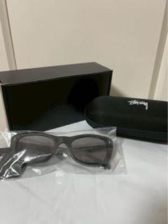 Stussy ステューシー　サングラス　新品未使用　美品　完売モデル　ケース付き Stussy ステューシー サングラス 新品未使用 美品 完売モデル