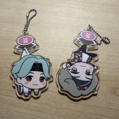 TinyTAN アクリルキーホルダー 2種セットのサムネイル