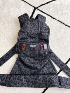 レア 美品 ベビービョルン 抱っこ紐 ワンカイエアー ヒョウ柄