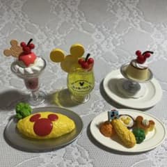 [가격 인하] 디즈니 스토어 시크릿 마스코트 레트로 카페