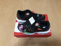 NIKE atoms  AIR MAX 2 rightのサムネイル