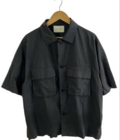 【公式完売】PUBLIC TOKYO ブラック 半袖シャツのサムネイル