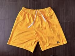 Sさん専用　adidas サッカーパンツ　Oサイズのサムネイル