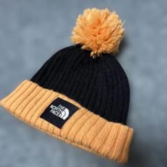 THE NORTH FACE ポンポン付き小さめニット帽のサムネイル