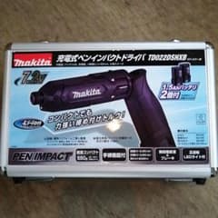 未使用品 マキタ 充電式ペンドラ TD022DSHXBのサムネイル