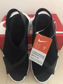 NIKE AIR HUARACHE ハラチ ウルトラ 新品 24.0のサムネイル