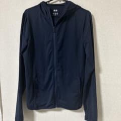 ユニクロ　エアリズムUVカットパーカーMのサムネイル