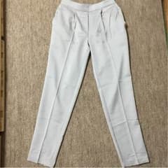 mi♡様 専用(新品) アンドミー テーパードパンツ ライトグレーのサムネイル
