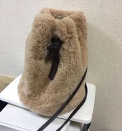 巾着型 ファーバッグのサムネイル