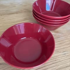  イッタラ　ティーマ　 廃盤カラー　レッド　ボウル 5枚 iittala イッタラ ティーマ 廃盤カラー レッド ボウル 5枚 - メルカリ