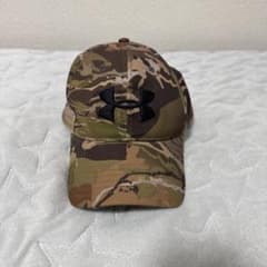 UNDER ARMOUR カモフラージュ柄 キャップのサムネイル