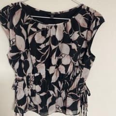 BANANA REPUBLIC フラワープリント ノースリーブ Mのサムネイル