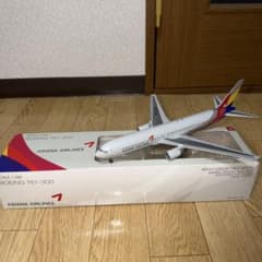 アシアナ航空 767-300 1/200 アシアナ航空 767-300 1/200 - メルカリ