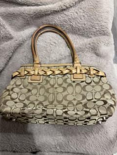 COACH シグネチャー ハンドバッグ 編み込みデザインのサムネイル