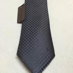 美智子様専用(^^)ルイヴィトンネクタイ♬のサムネイル