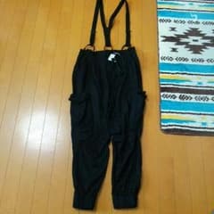 ちわまっくす様専用 未使用サロペットパンツ 黒のサムネイル