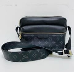 Louis Vuitton ブラック ショルダーバッグのサムネイル