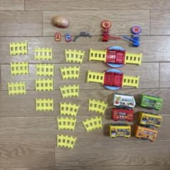 アンパンマン ミニカー レールセット　値下げ中のサムネイル