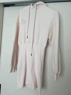 epine Eé embroidery hoodie onepieceのサムネイル