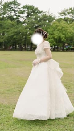 【限定値下げ】韓国キラキラウェディングドレス　前撮りドレスのサムネイル