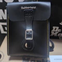 Dr. Martens ミニショルダーバッグのサムネイル