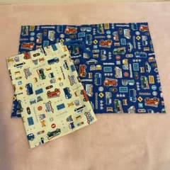 ハンドメイドのコップ袋＆ランチョンマット(乗り物柄)のサムネイル