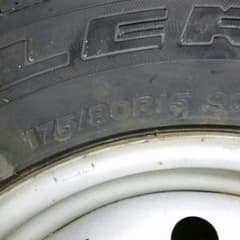 タイヤのサムネイル