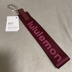 lululemon ルルレモン ネバーロストキーチェーン - メルカリ