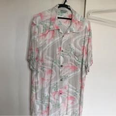 和柄シャツのサムネイル