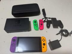 Nintendo Switch 本体 ➕Joy-Con2個キャリングケース　諸々のサムネイル
