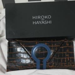 Yurifuku19様専用ヒロコハヤシの長財布のサムネイル