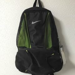 新品 ☆NIKE☆リュックのサムネイル