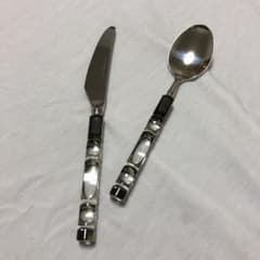 スプーンとナイフのサムネイル
