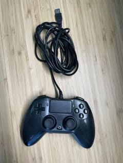 PS4 コントローラーのサムネイル
