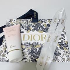 ディオール　プレステージのサムネイル