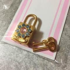 サマンサタバサ♡ビジューロックチャームのサムネイル