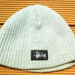 STUSSY ニットキャップ　(シュプリーム,ラカイ,スケート)のサムネイル