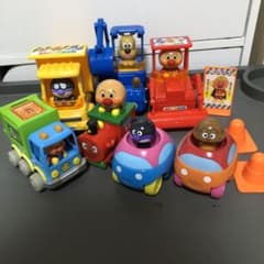 【明日発送可能】アンパンマン 働く車のサムネイル