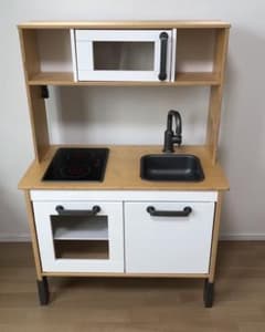 IKEA おままごとキッチンのサムネイル