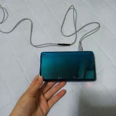 3DS本体と充電器のサムネイル