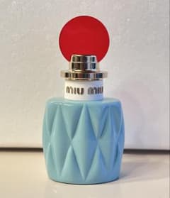 MIUMIU ミュウミュウ オードパルファム 50ml 香水 ほぼ未使用のサムネイル