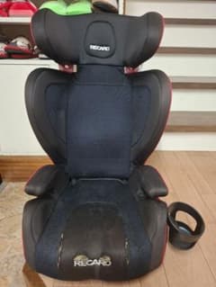 RECARO チャイルドシートJ3 ジュニアシート ブラック レッドのサムネイル