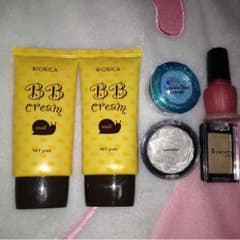 化粧品セットのサムネイル