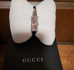 GUCCI 腕時計 クォーツ シルバーのサムネイル