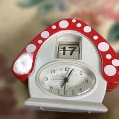 キノコ型アナログ置時計のサムネイル